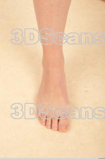 Photo reference of foot 0002